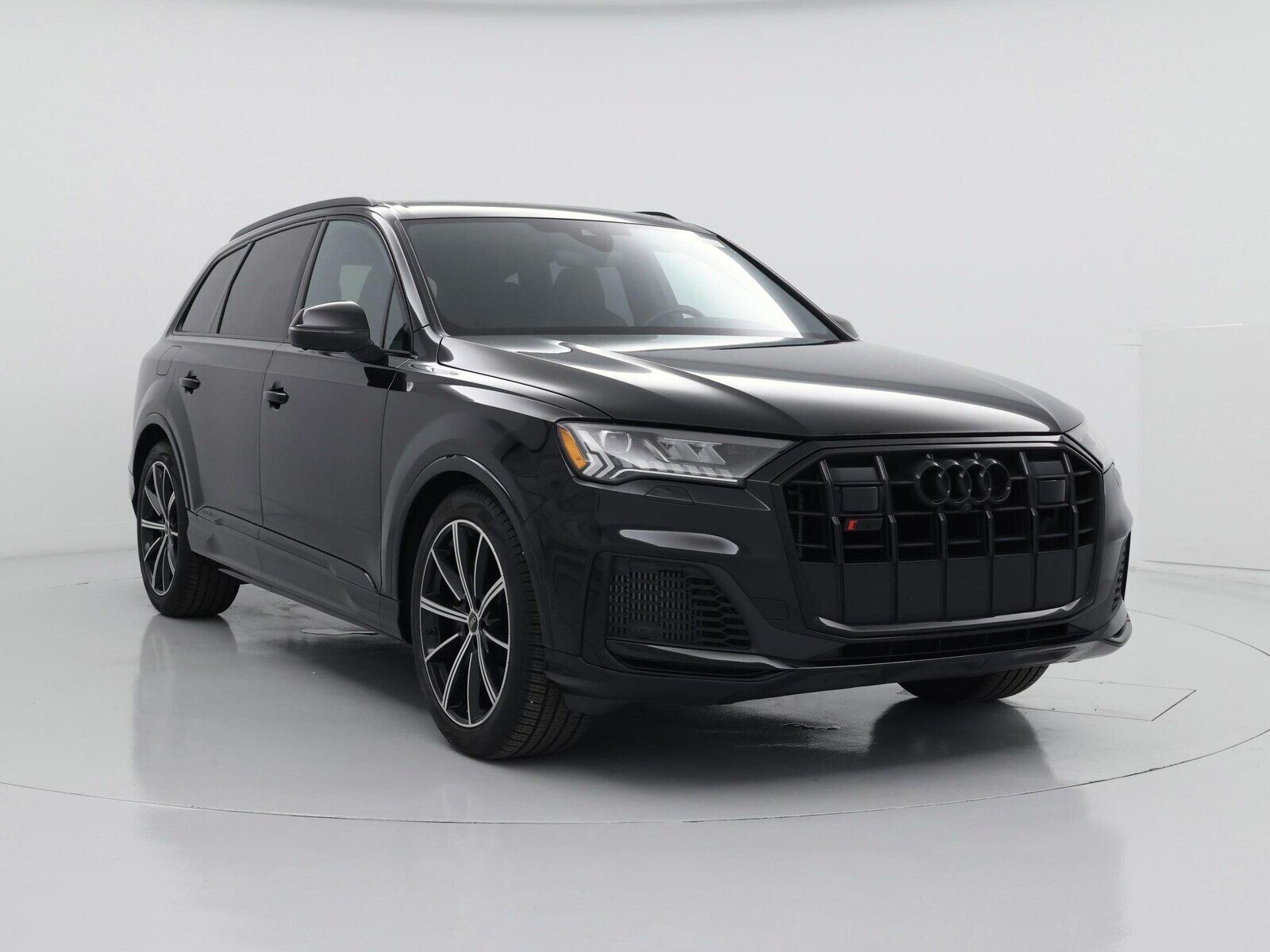 2023 Audi SQ7