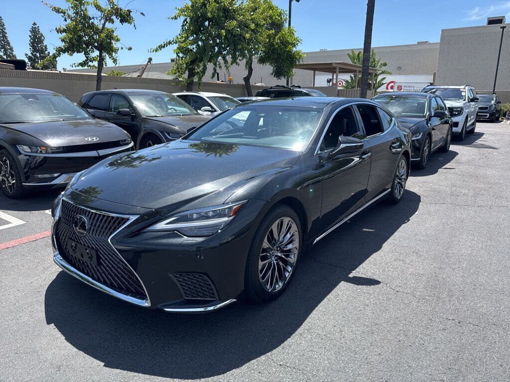 2021 LEXUS LS