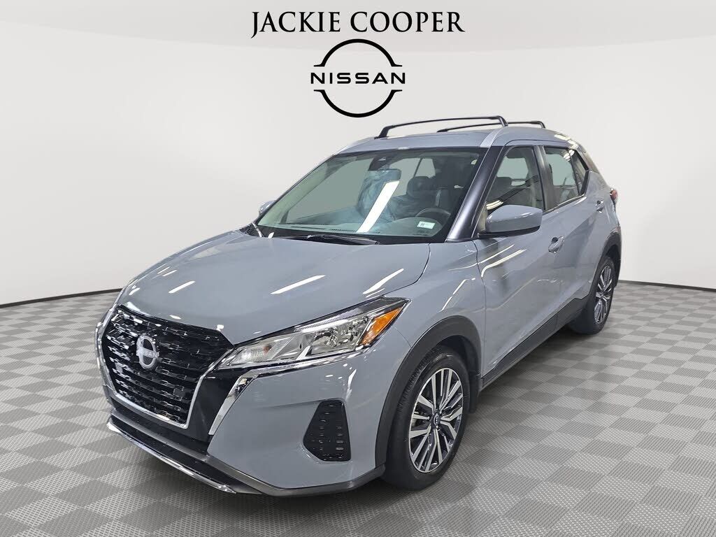 2023 NISSAN Kicks