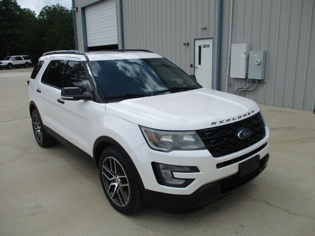 2017 FORD Explorer