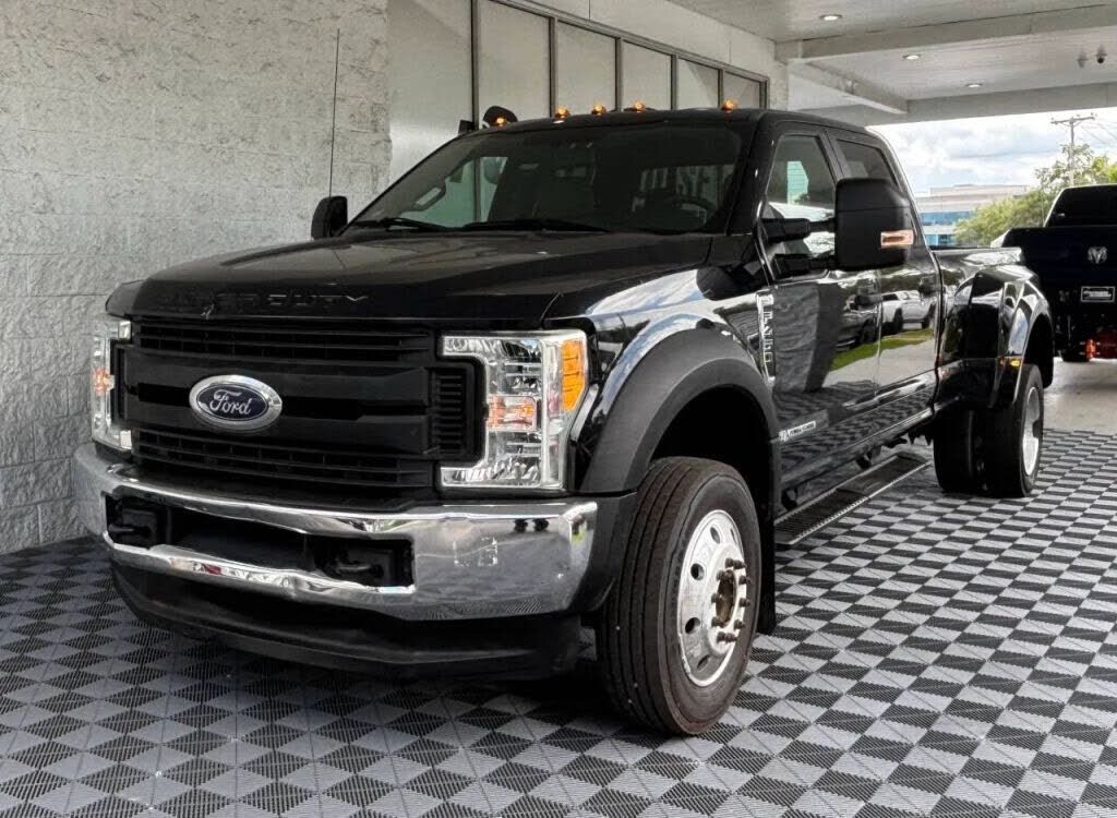 2017 FORD F-450