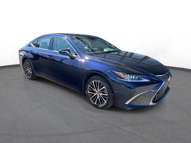 2025 LEXUS ES