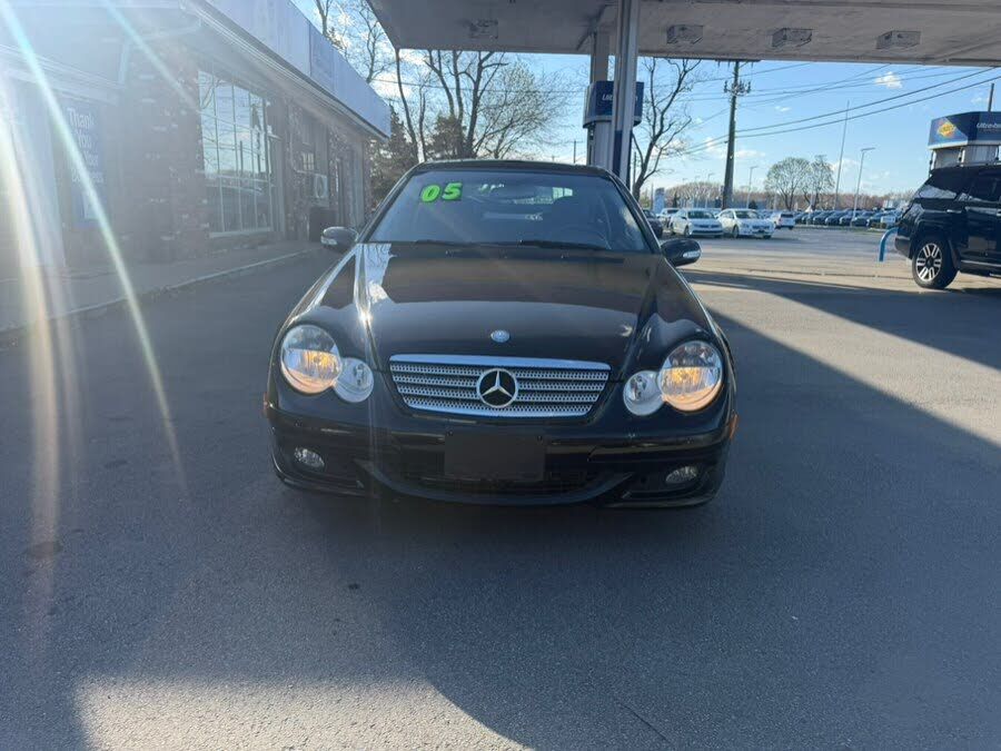 2005 MERCEDES-BENZ C-Class