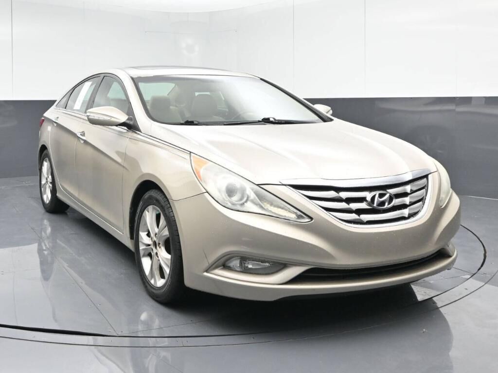 2011 HYUNDAI Sonata