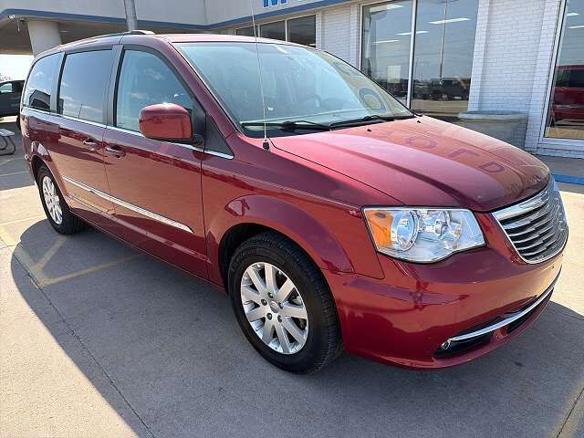 2015 CHRYSLER Town and Country