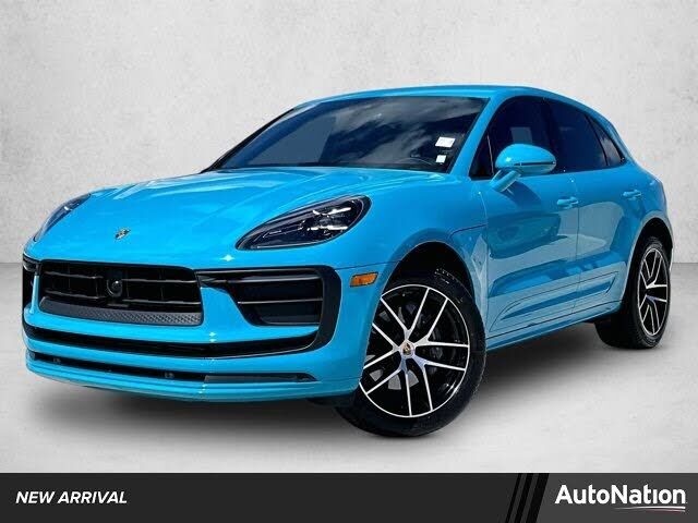 2023 PORSCHE Macan