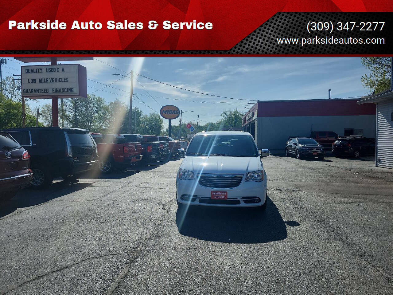 2014 CHRYSLER Town and Country