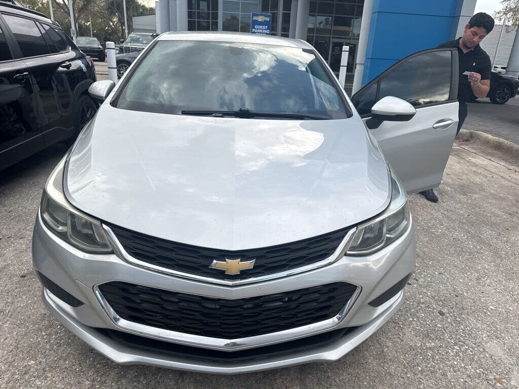 2017 CHEVROLET Cruze
