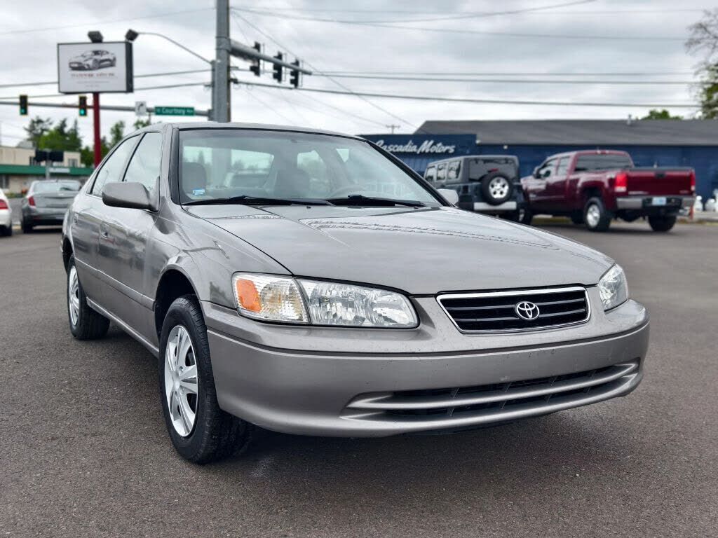 2001 TOYOTA Camry