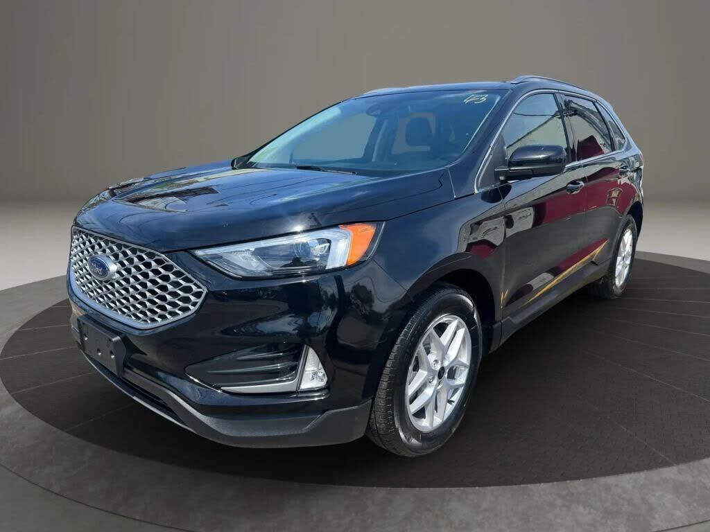 2023 FORD Edge