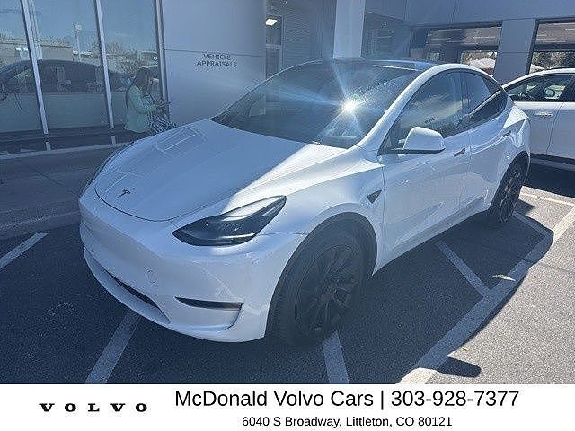2023 TESLA Model Y