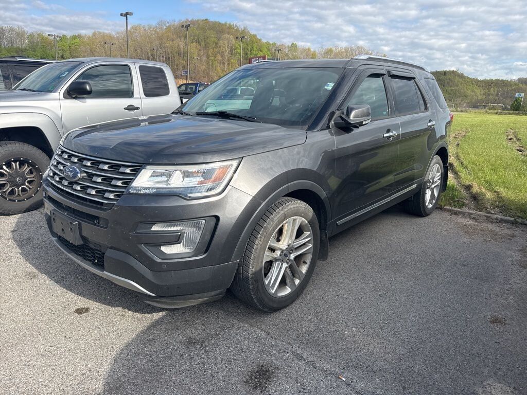 2017 FORD Explorer