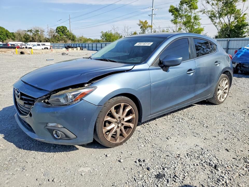 2015 MAZDA Mazda3