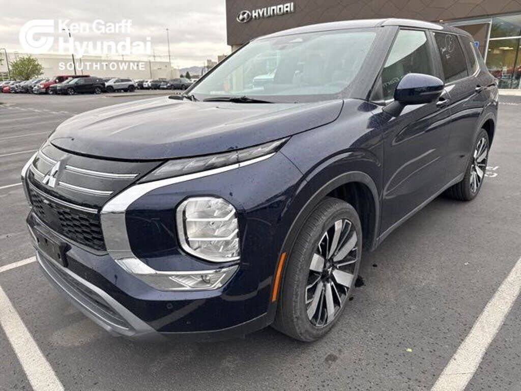 2025 MITSUBISHI Outlander