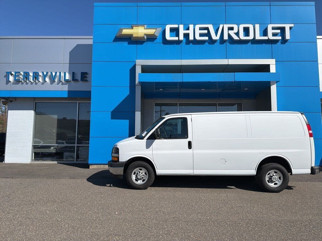 2024 CHEVROLET Express