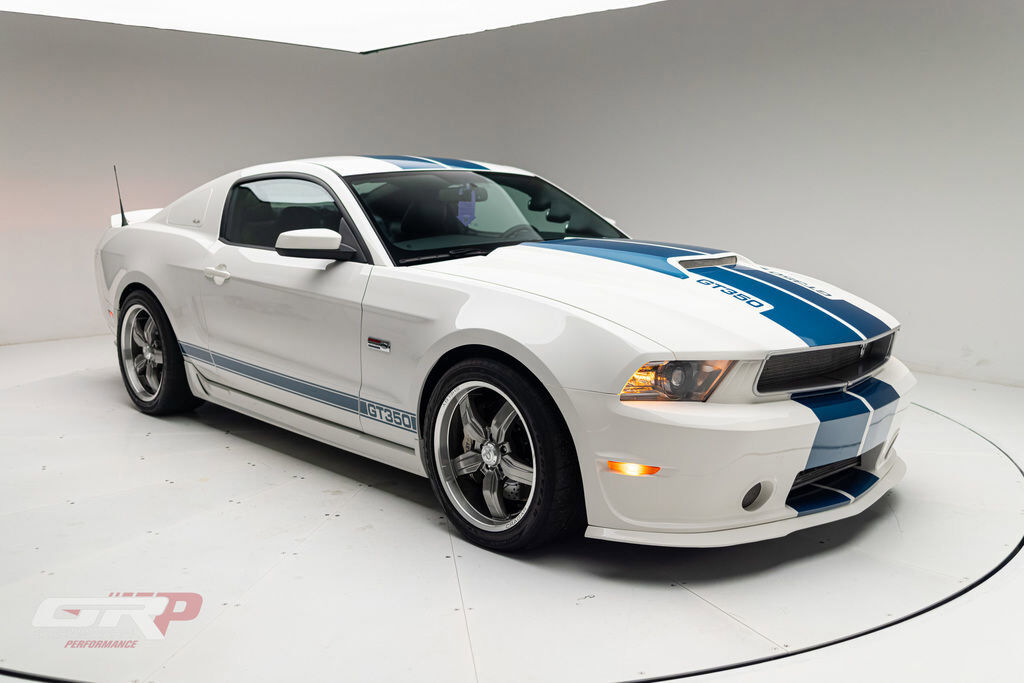 2011 FORD Mustang
