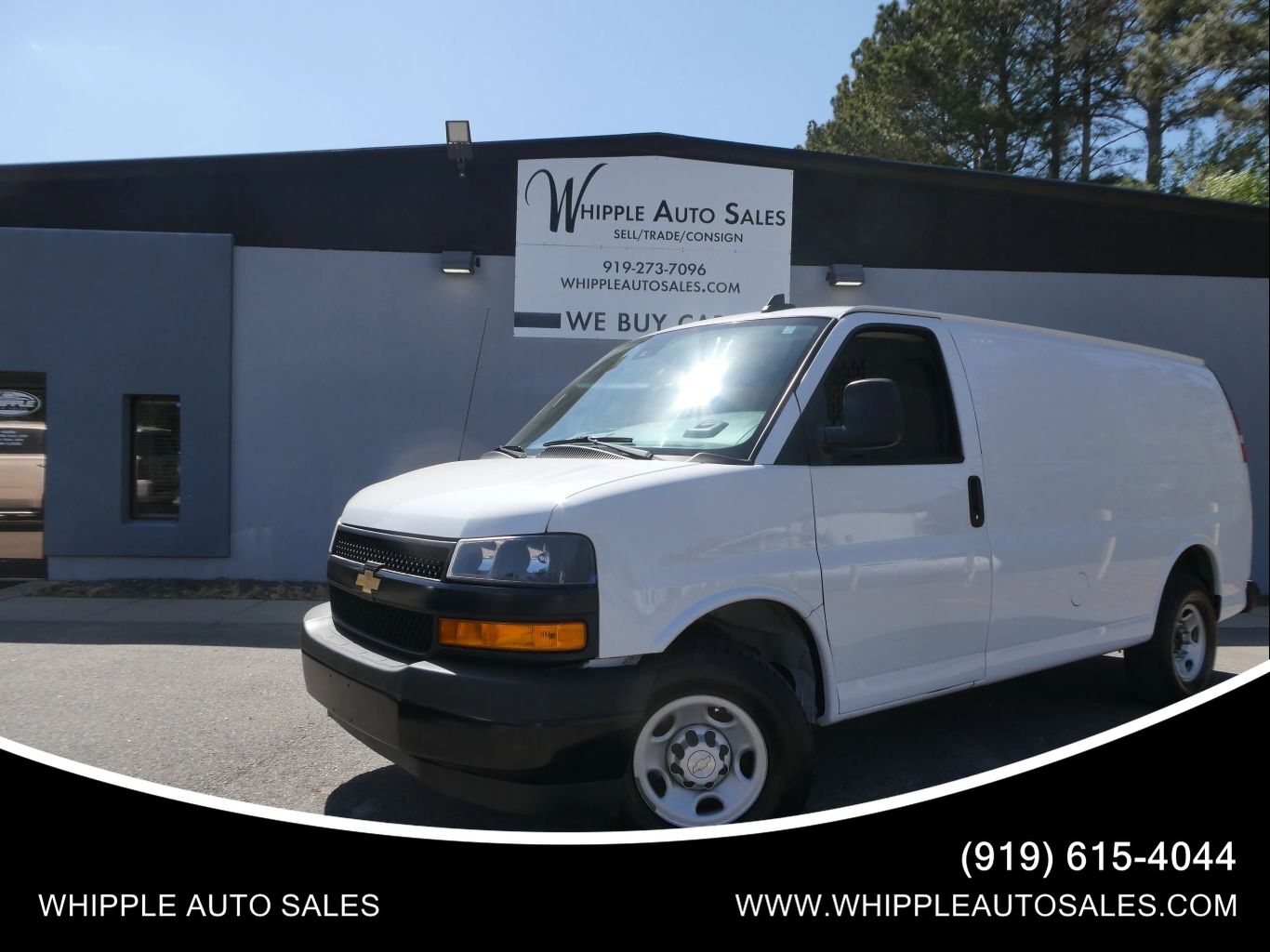 2020 CHEVROLET Express