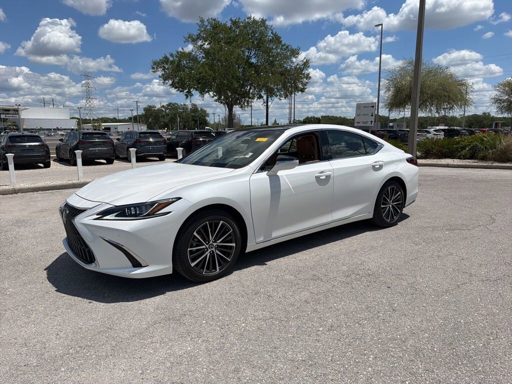 2024 LEXUS ES