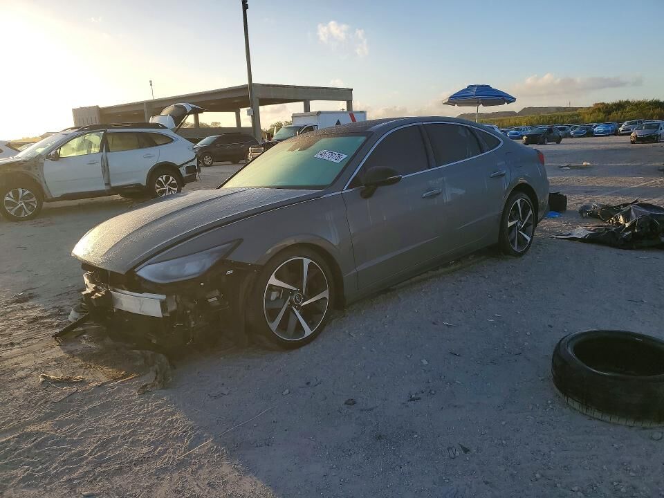 2022 HYUNDAI Sonata