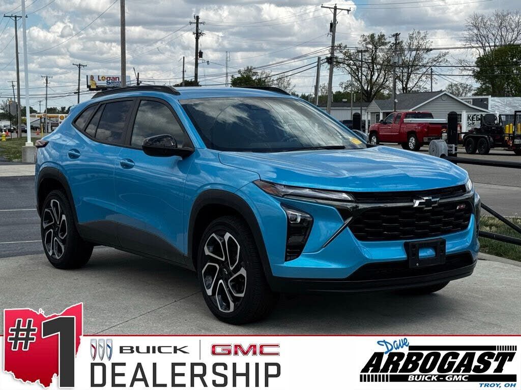2025 CHEVROLET Trax