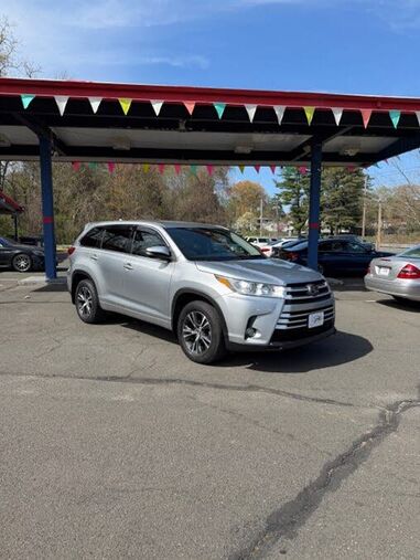 2017 TOYOTA Highlander