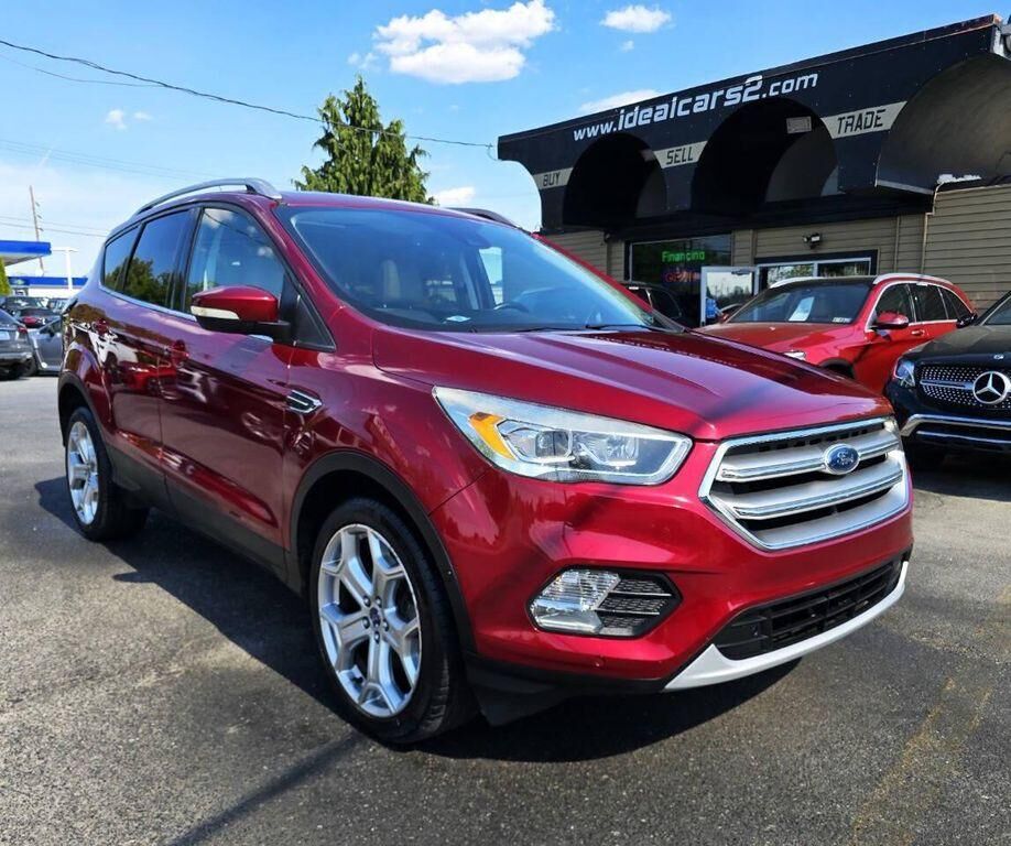 2017 FORD Escape