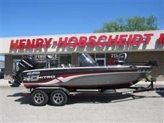 2017 CADILLAC Escalade