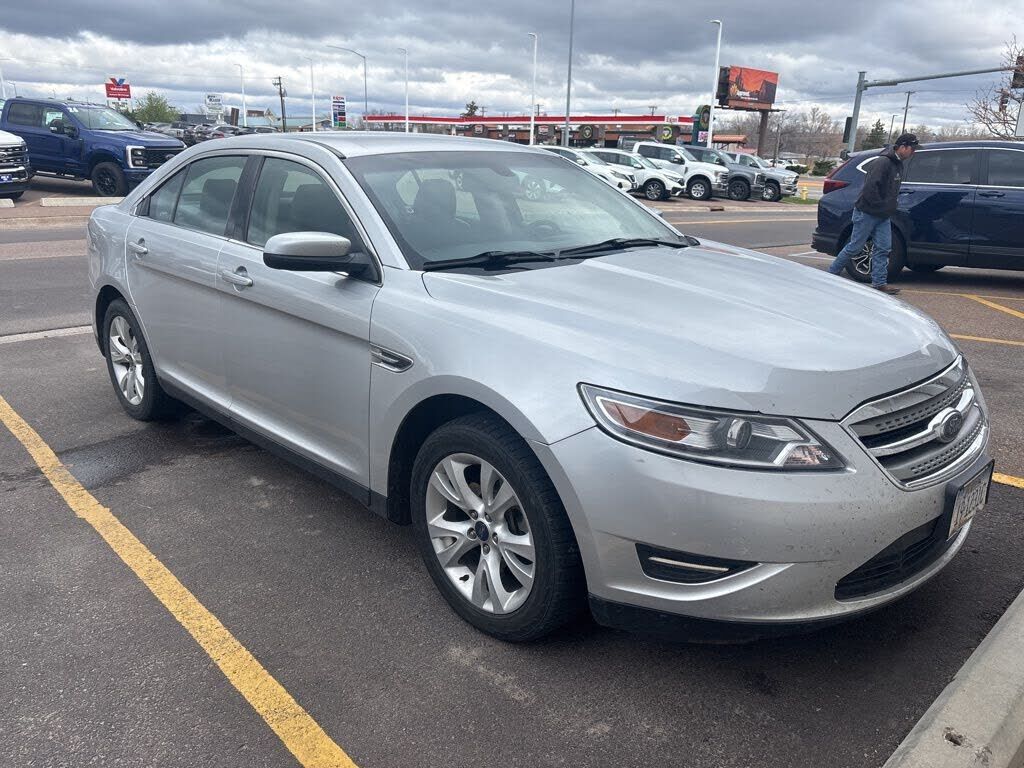 2010 FORD Taurus