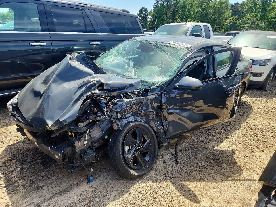 2023 HYUNDAI Elantra