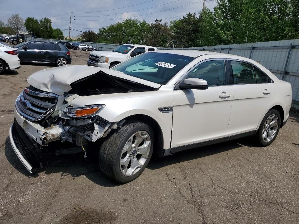 2010 FORD Taurus