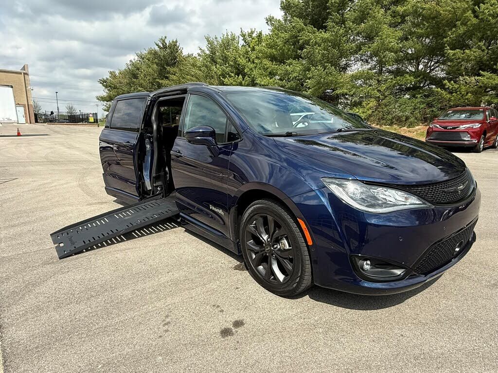 2018 CHRYSLER Pacifica