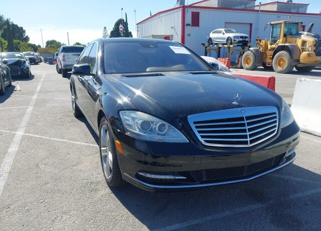 2010 MERCEDES-BENZ S-Class