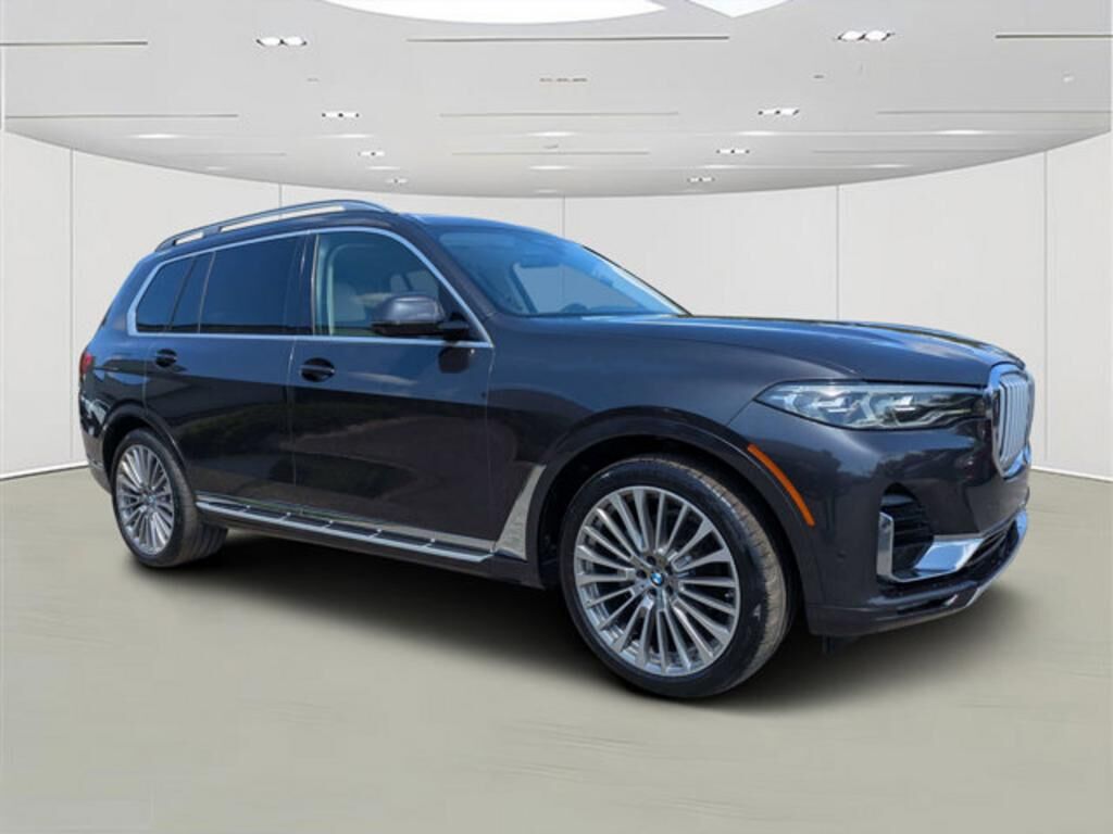 2021 BMW X7