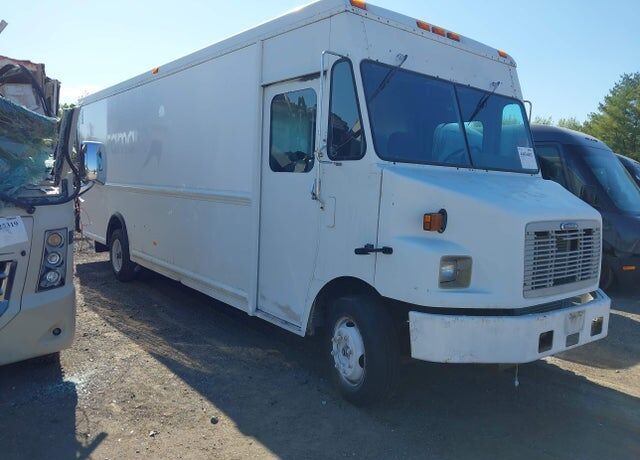 2004 FREIGHTLINER MT 55 Chassis
