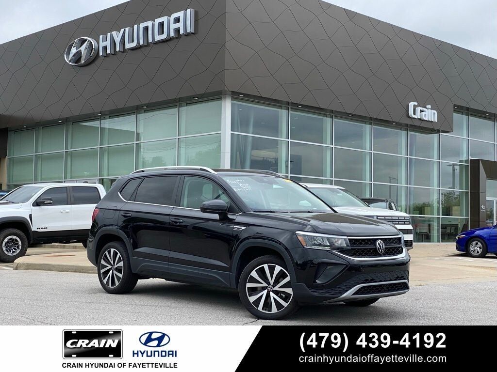 2024 VOLKSWAGEN Taos
