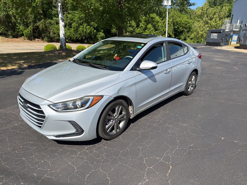 2017 HYUNDAI Elantra