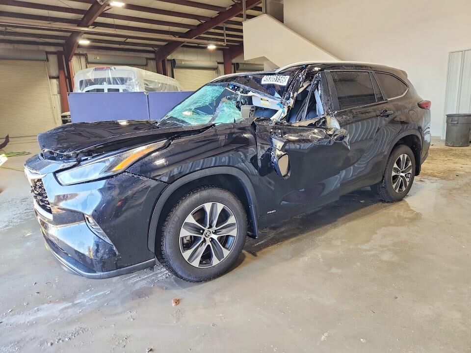 2025 TOYOTA Highlander