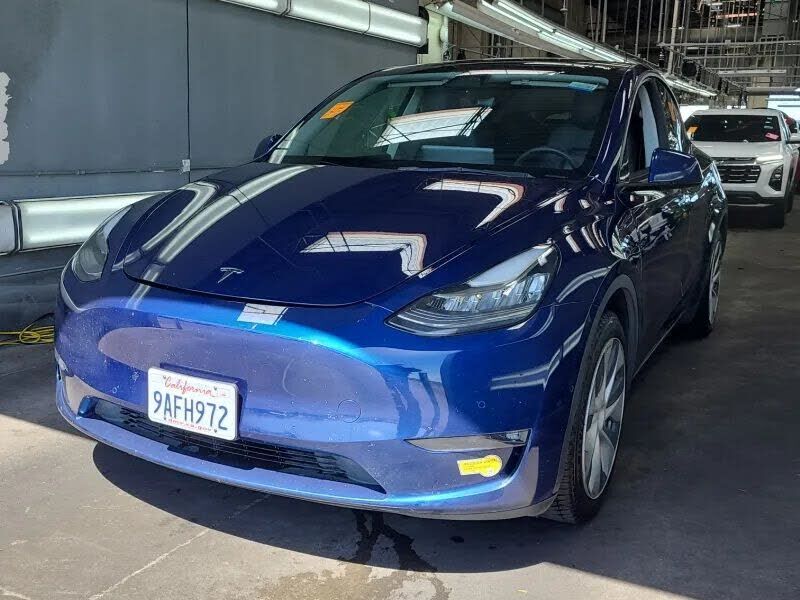 2022 TESLA Model Y