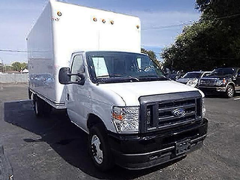 2024 FORD E-350