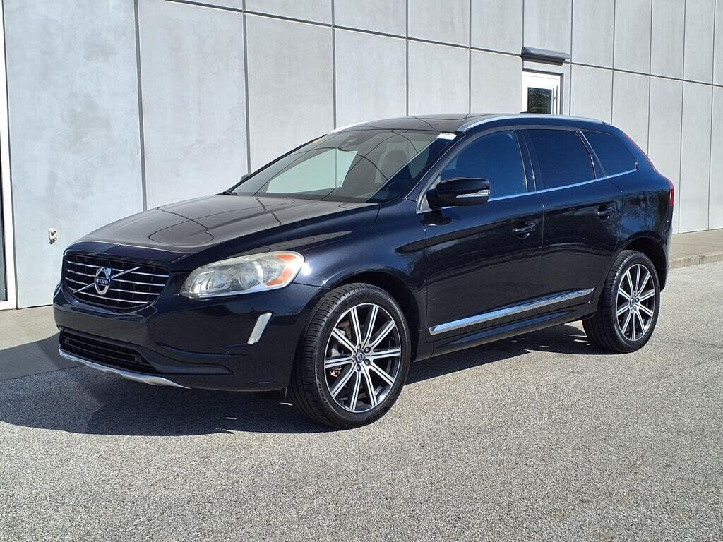 2015 VOLVO XC60
