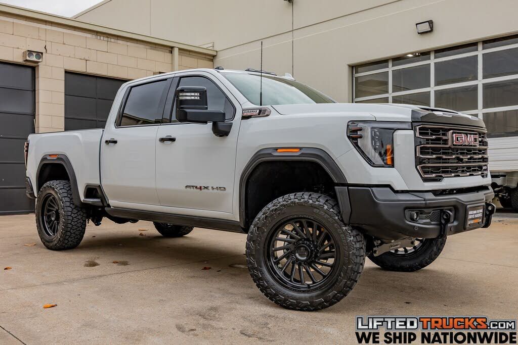 2025 GMC Sierra HD