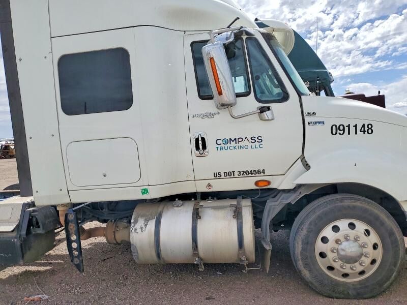 2013 INTERNATIONAL LF677