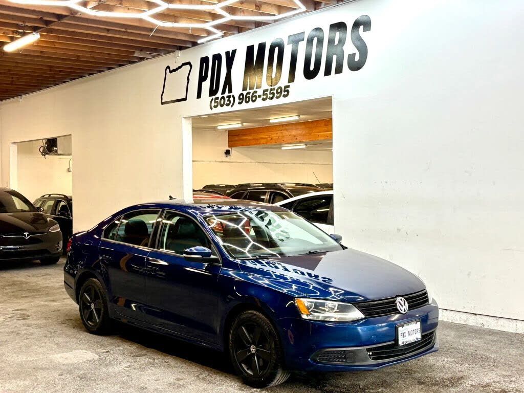2012 VOLKSWAGEN Jetta