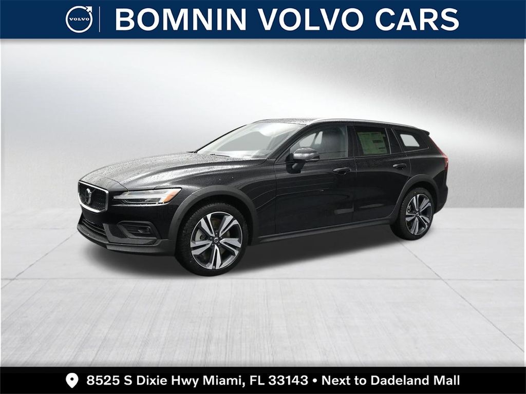 2026 VOLVO V60CC
