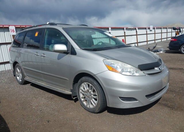 2008 TOYOTA Sienna