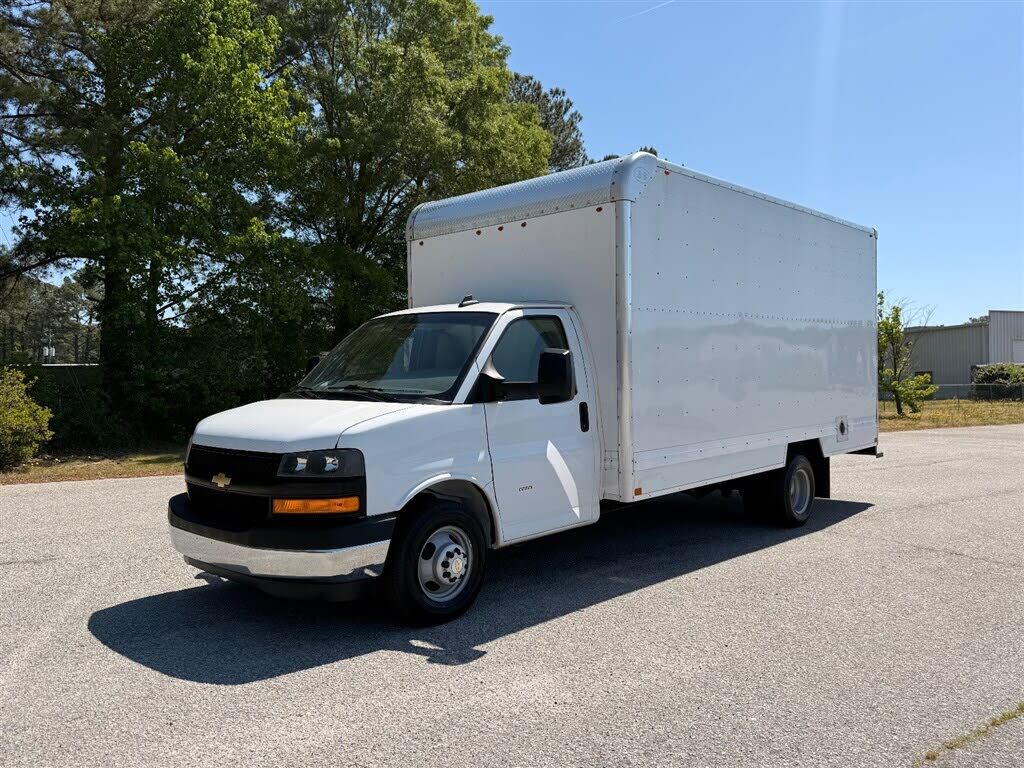 2021 CHEVROLET Express