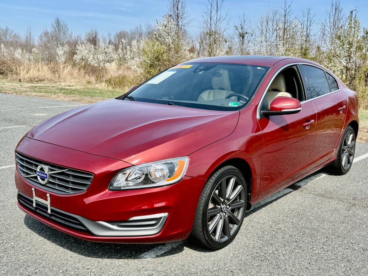 2015 VOLVO S60