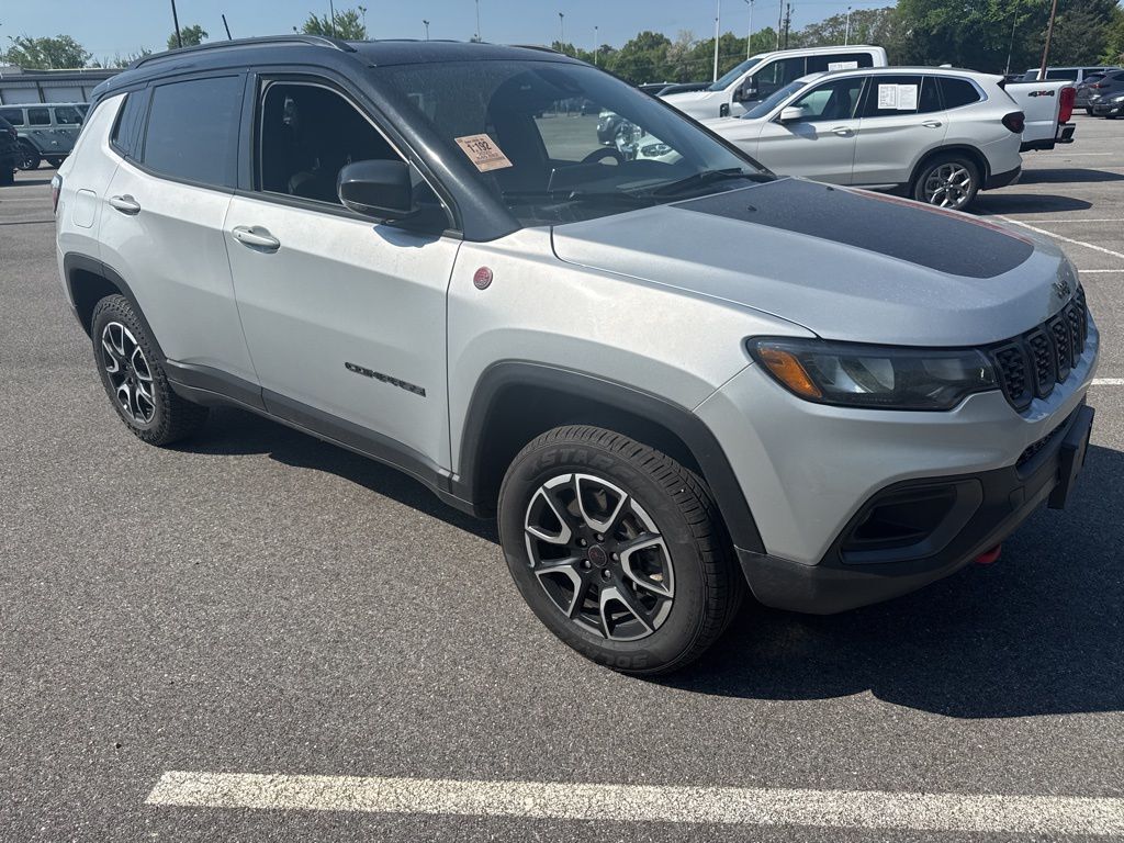 2025 JEEP Compass