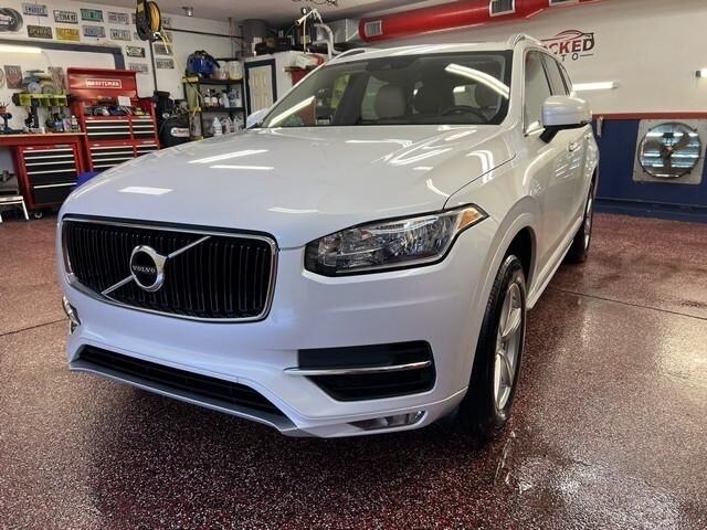 2016 VOLVO XC90
