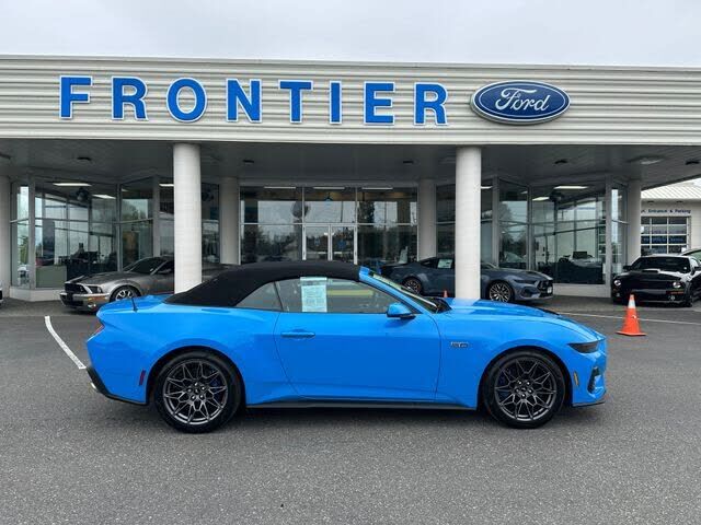 2025 FORD Mustang